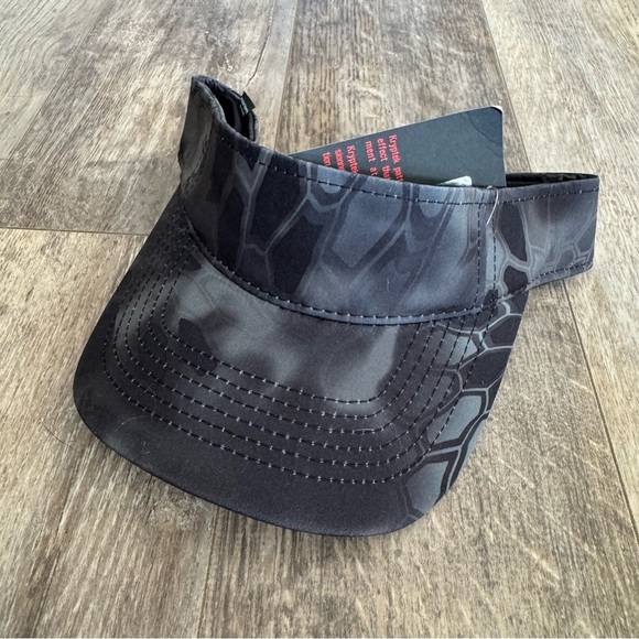 NWT! Kryptek Gray and Black Camo Print Outdoor Cap Visor - Picture 9 of 9